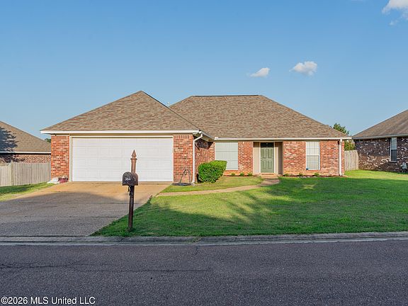 2nd image of 364 Kings Ridge Cir