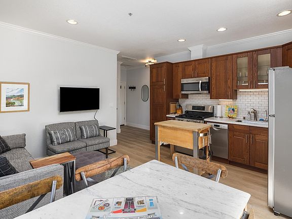 4th image of 1254 Broadway