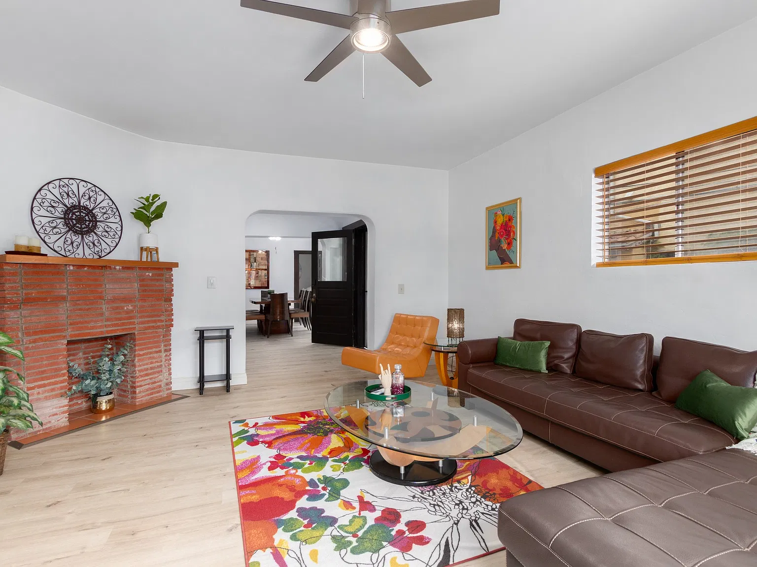 3 bed, 1.5 bath, 1730 sqft, $4,500 — Photo 2