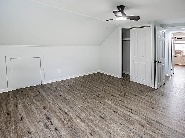 16 W Linden Ave — Photo 9