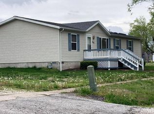 600 Mason St, New Salem, IL 62357