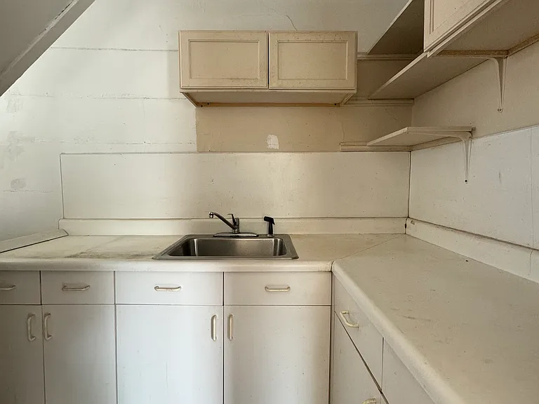 624 Dixwell Ave #3 — Photo 8