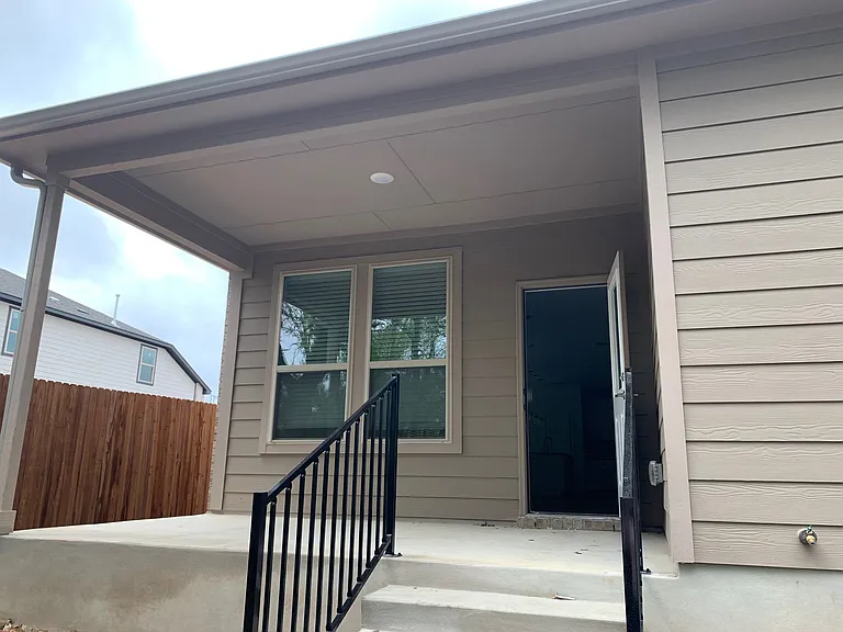 465 Bristlecone Bnd — Photo 20
