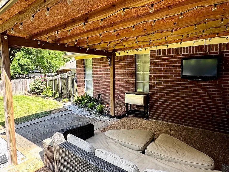 602 Huntington Dr — Photo 12