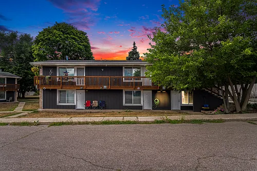 2727 Madelyn Dr SW #E Photo 1