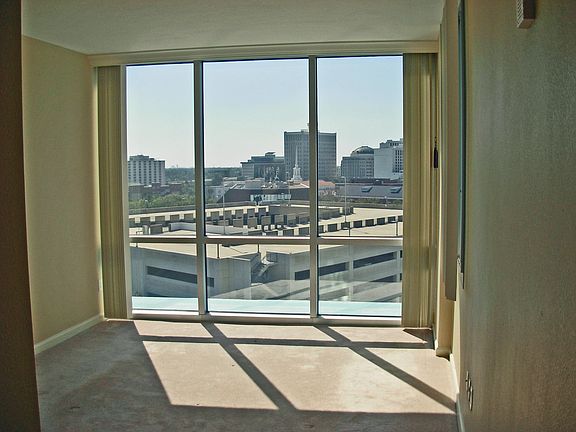 5th image of 322 E Central Blvd Unit 1006