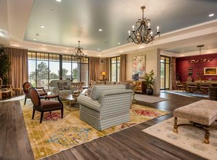 2 Biltmore Ests #110, Phoenix, AZ 85016