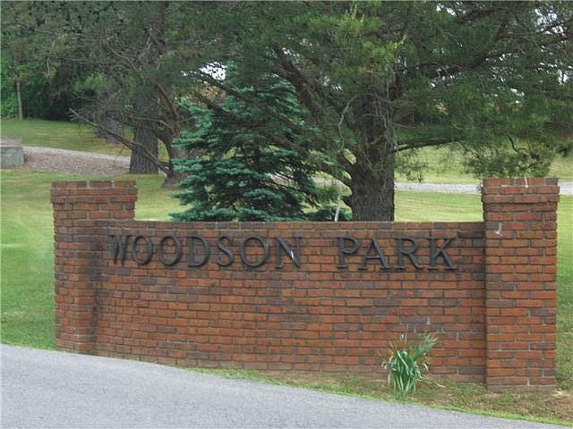 2nd image of 3477 Eastwood Dr
