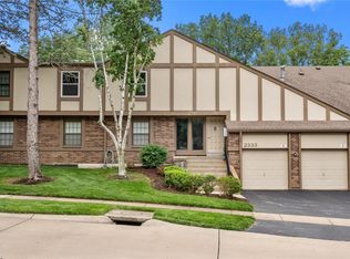 2333 Seven Pines Dr UNIT 7, Saint Louis, MO 63146