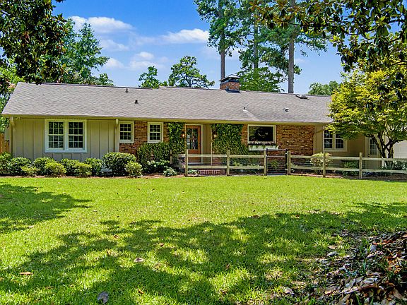 4th image of 1487 Nottingham Dr SE