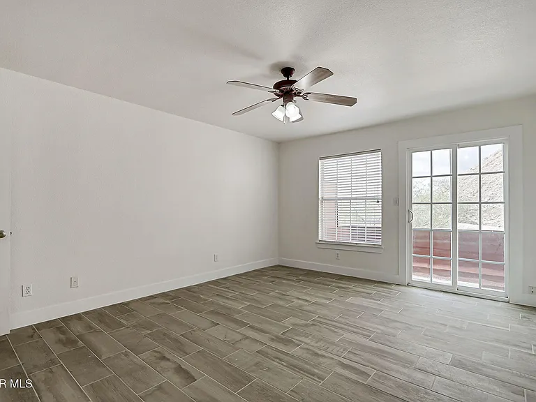 7235 Royal Arms Dr #E — Photo 26