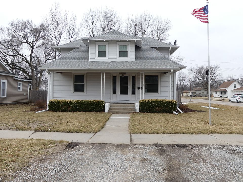 1st image of 1829 N Platte Ave