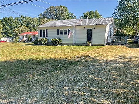 2nd image of 2190 Sullivan Rd