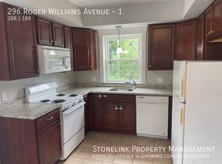 296 Roger Williams Ave FLOOR 1, Rumford, RI 02916