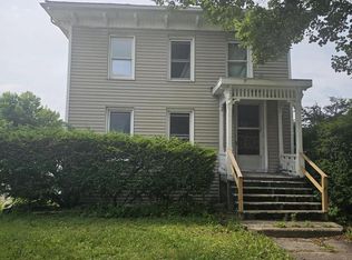 120 E 2nd St, Fond Du Lac, WI 54935
