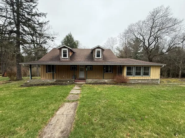 38 Hillside Ln, Blossburg, PA 16912