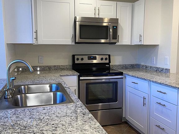 4th image of 5704 E Aire Libre Ave Unit 1040
