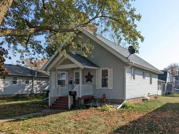 721 4th Ave E, Cresco, IA 52136