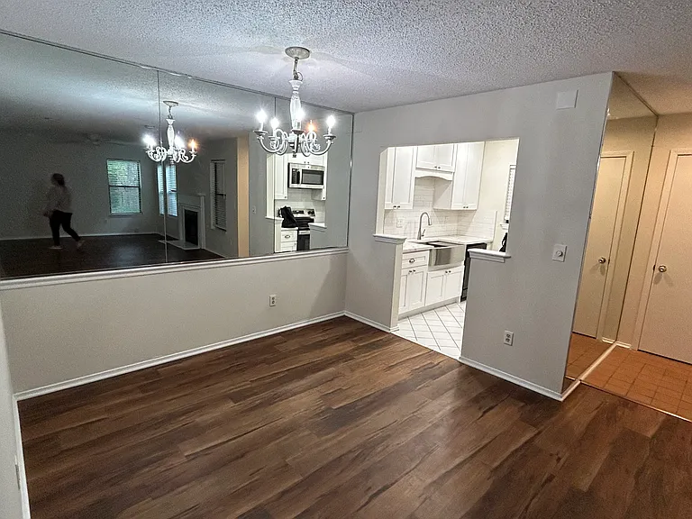 2108 Huntingdon Chase — Photo 8