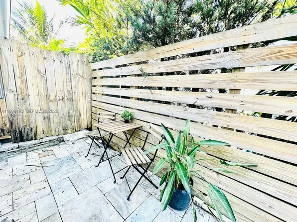 1004 N 16th Ave #1, Hollywood, FL 33020