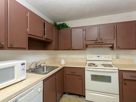 4th image of 1500 N Congress Avenue #C29