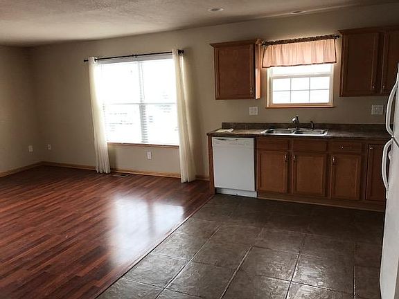 2nd image of 3130 SW Arlan Ln #3130