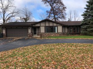 4847 S 84th St, Greenfield, WI 53228
