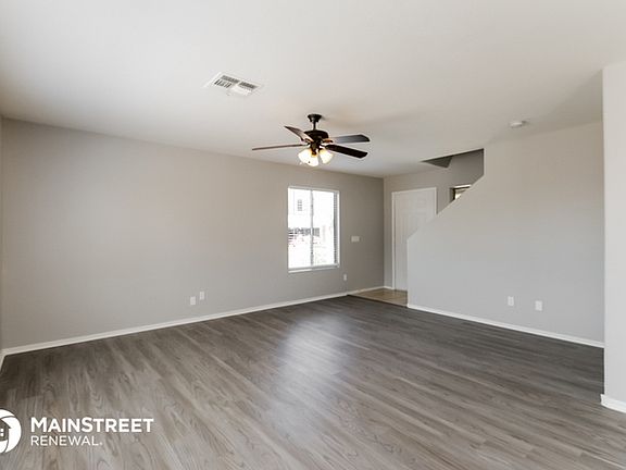 4th image of 11107 E Arbor Ave