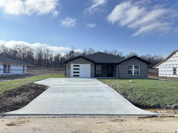 250 Clover Cres, Paducah, KY 42003