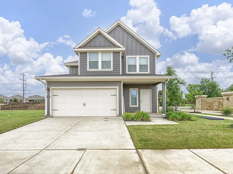 11341 Headwater Ct — Photo 1