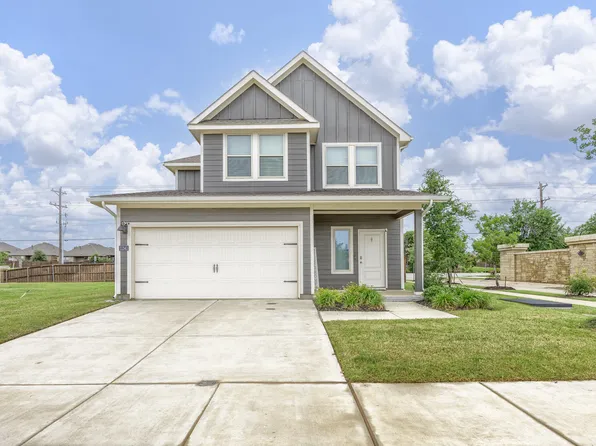 11341 Headwater Ct, Aubrey, TX 76227