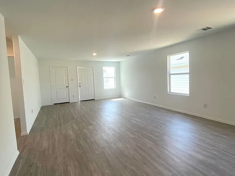 10311 Devon Wheel — Photo 10