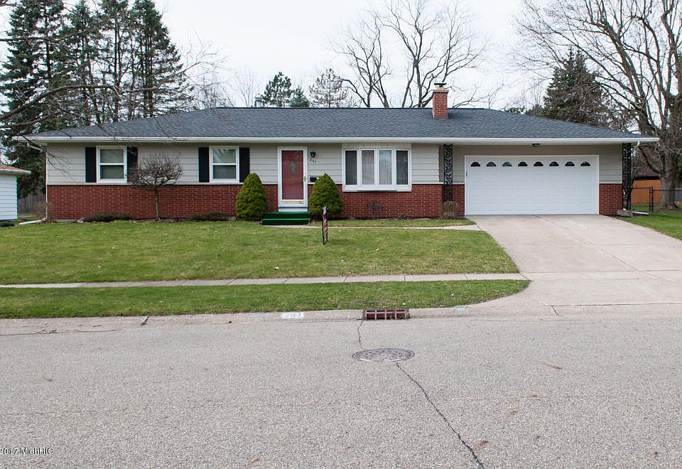 1st image of 291 Eaton St