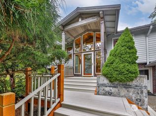 9022 NE 152nd Pl, Kenmore, WA 98028