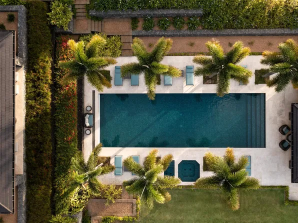 215 Plantation Club Dr, Lahaina, HI 96761