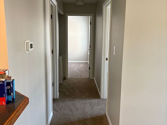 3rd image of 140 Haverford Ct