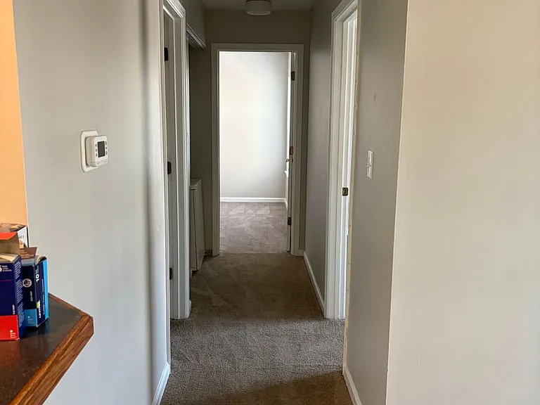140 Haverford Ct — Photo 3