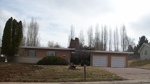 1st image of 702 Whitaker Dr