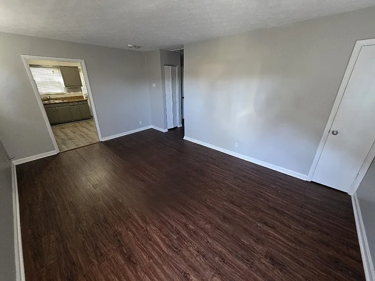 735 Trail Dr — Photo 14