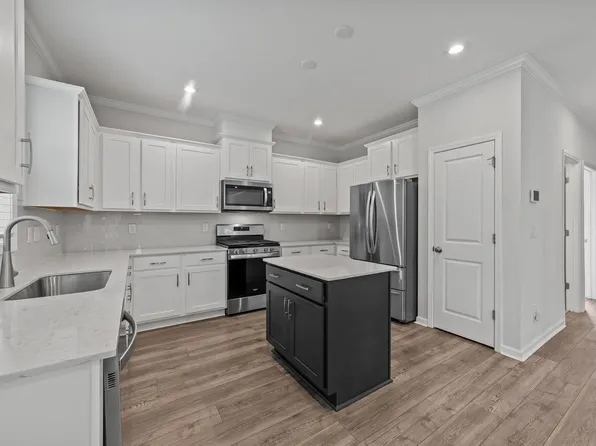 82 Sposato Ln, Clayton, NC 27527