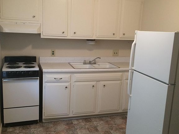 2nd image of 1002 Johnstown Ave APT D