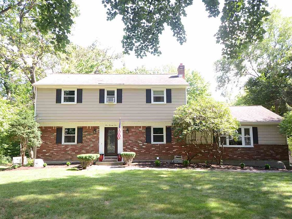 1st image of 175 Wood Dale Dr
