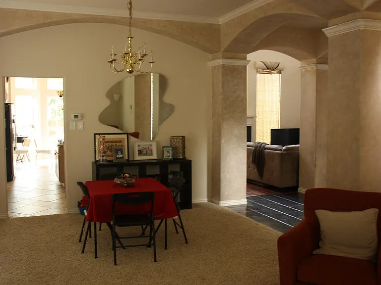 317 Sycamore Dr — Photo 9
