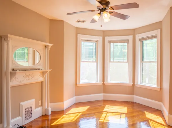 (undisclosed Address), Roxbury Crossing, MA 02120