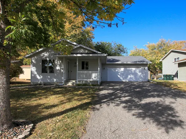 1063 8th Ave NW, Hutchinson, MN 55350