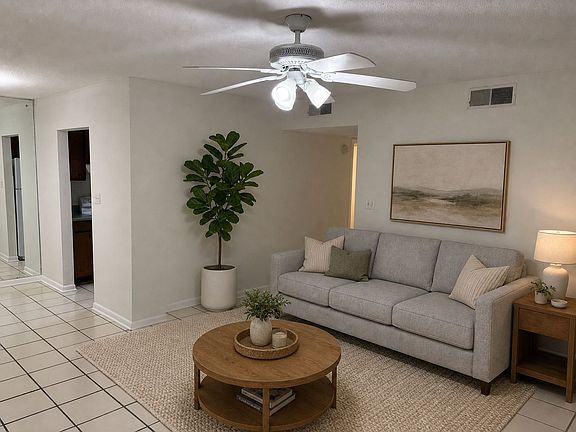 5th image of 300 Bayou Blvd APT 116
