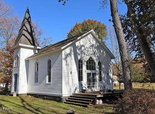 24 Stardust Trl, Equinunk, PA 18417