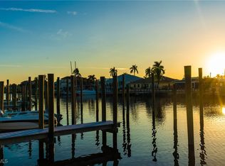 18010 San Carlos Blvd APT 31, Fort Myers Beach, FL 33931