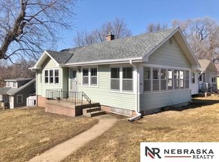 3202 N 48th St, Omaha, NE 68104