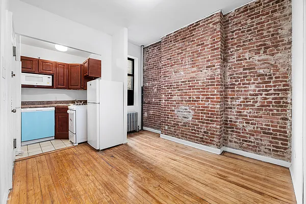 Rented by REAL New York | media 17